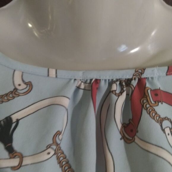 - Baby blue chain detail blouse from a collection with electric wrist - Picture 9 of 13